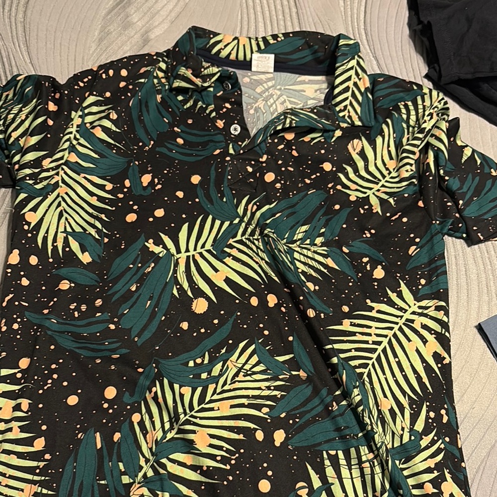 Green Casual Button Down Shirt with Tropical Print